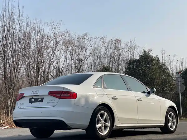 Audi A4L 2013