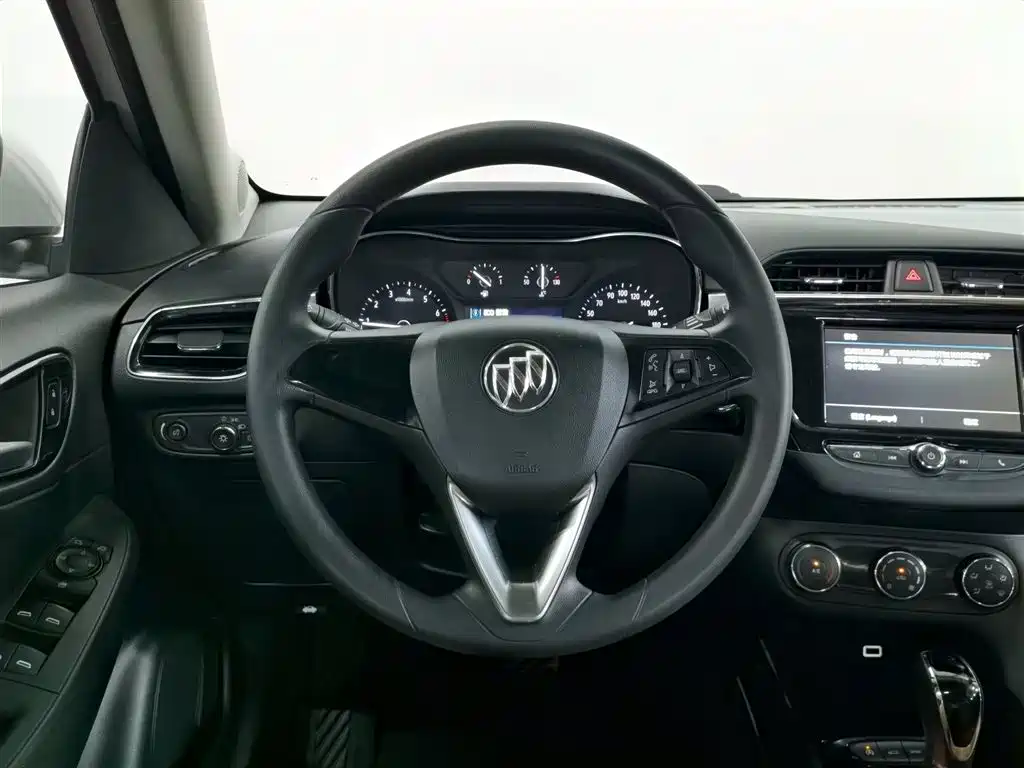 Buick Excelle 2019 — фото 11