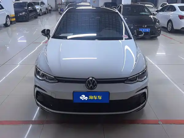 Volkswagen Golf 2022