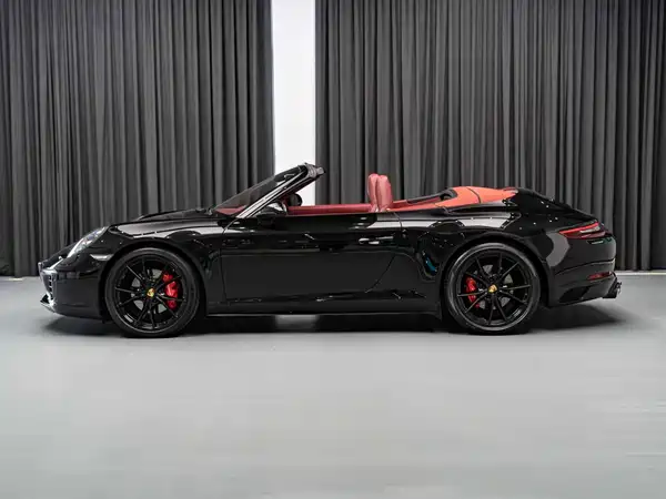 Porsche 911 2016