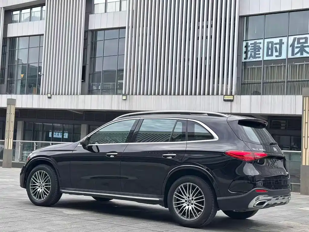 Mercedes-Benz GLC 2023 — фото 9