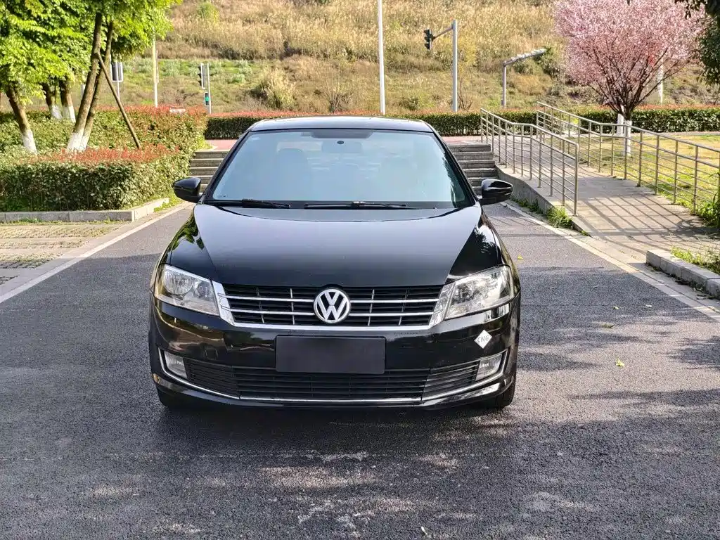 Volkswagen Lavida 2015