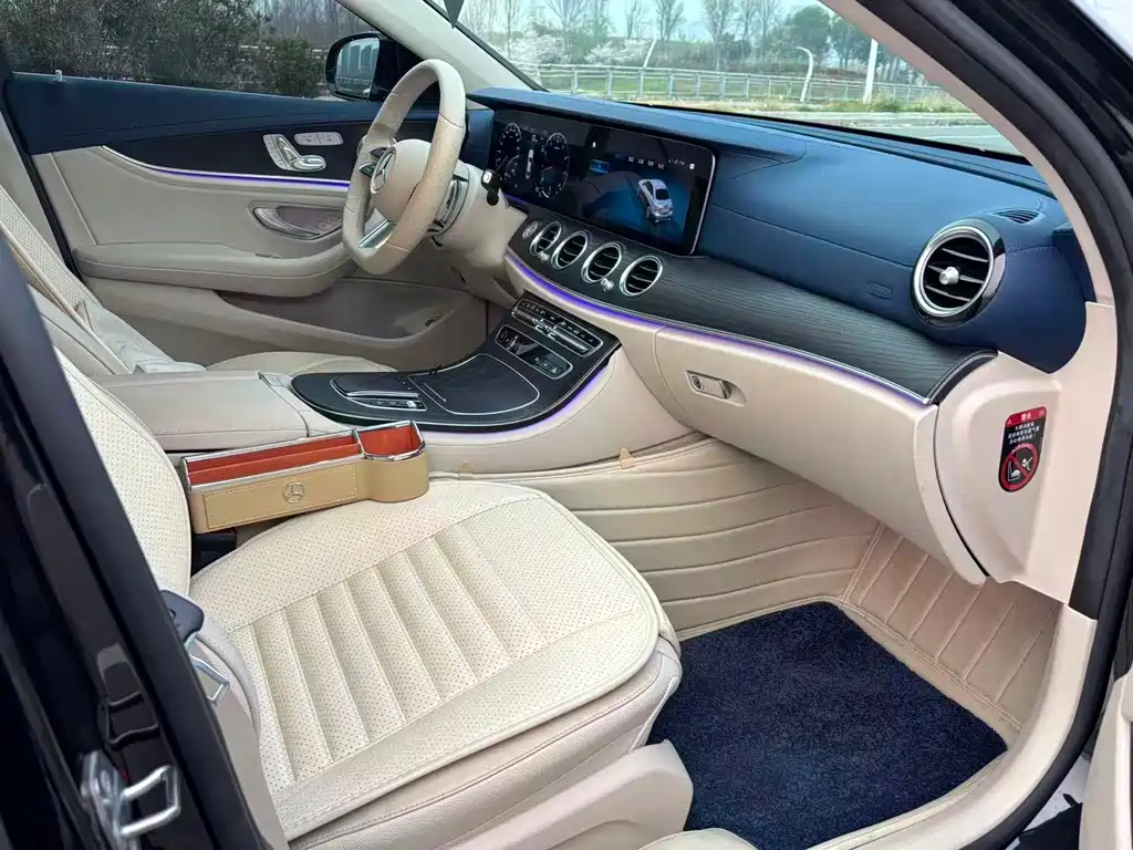 Mercedes-Benz E-Class 2022 — фото 7