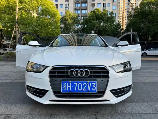 Audi A4L 2013