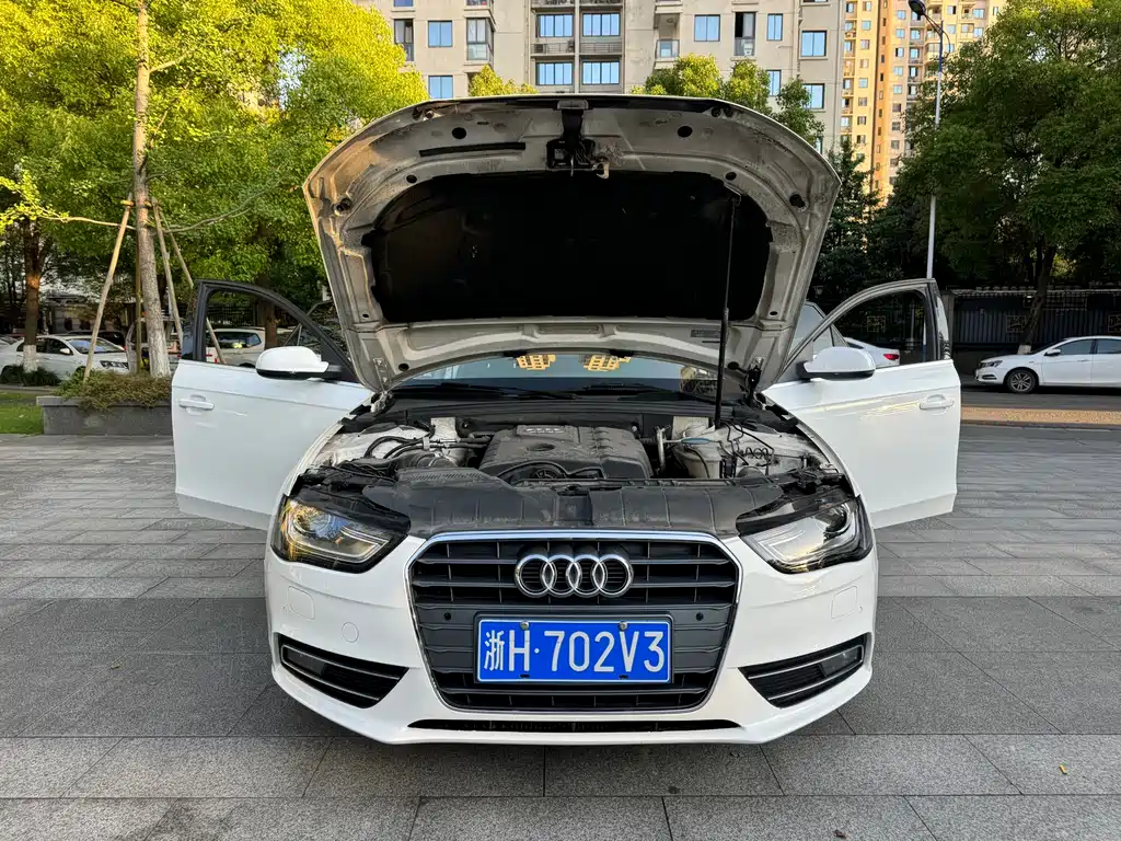 Audi A4L 2014 — фото 17