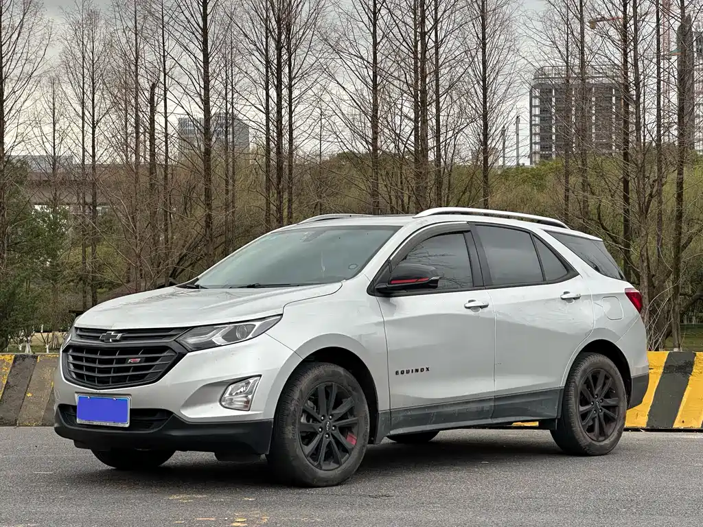 Chevrolet Equinox 2020 — фото 1