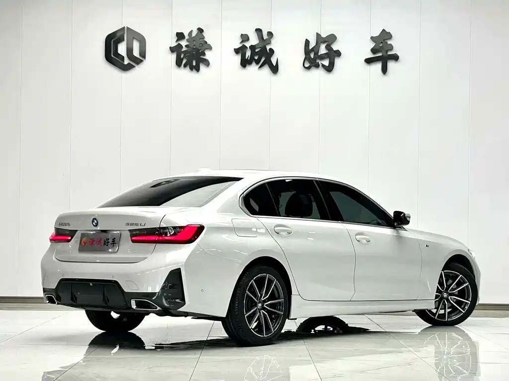 BMW 3 Series 2025 — фото 6