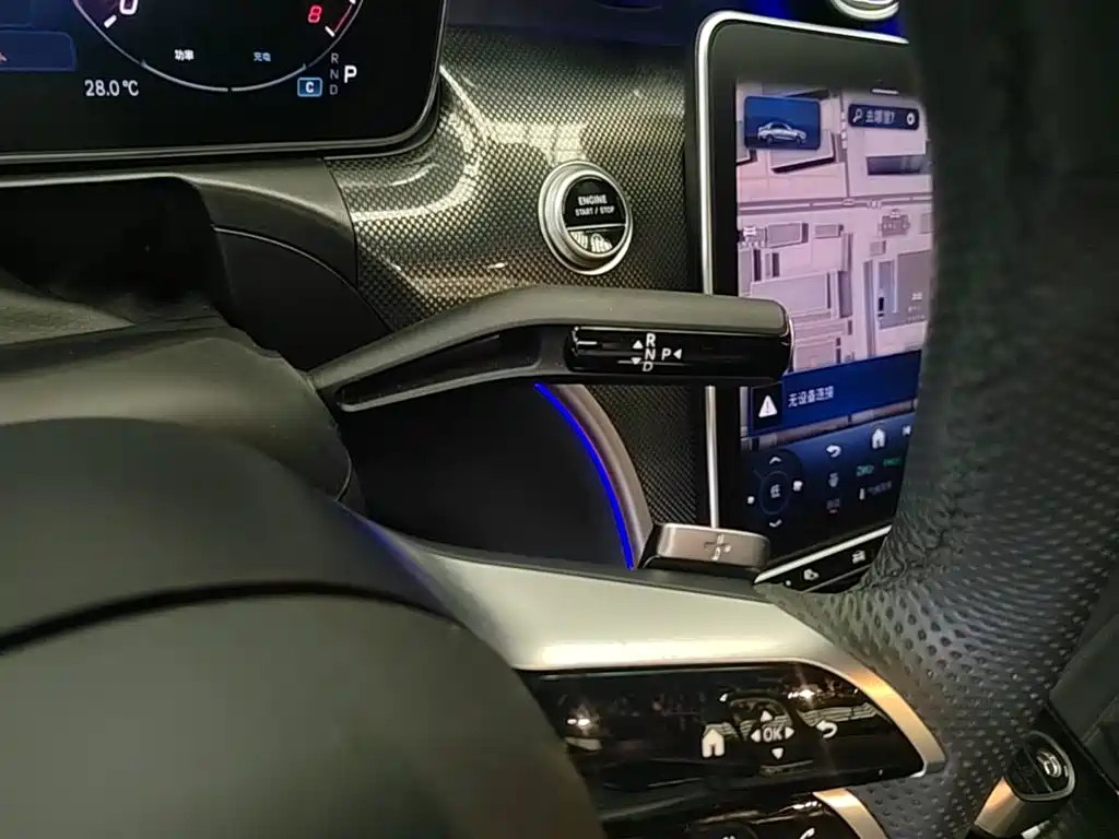 Mercedes-Benz C-Class 2025 — фото 14