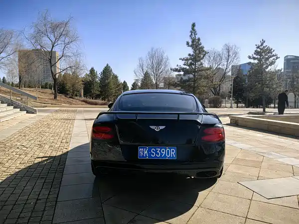 Bentley Continental 2015