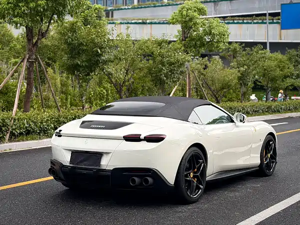 Ferrari Roma 2025