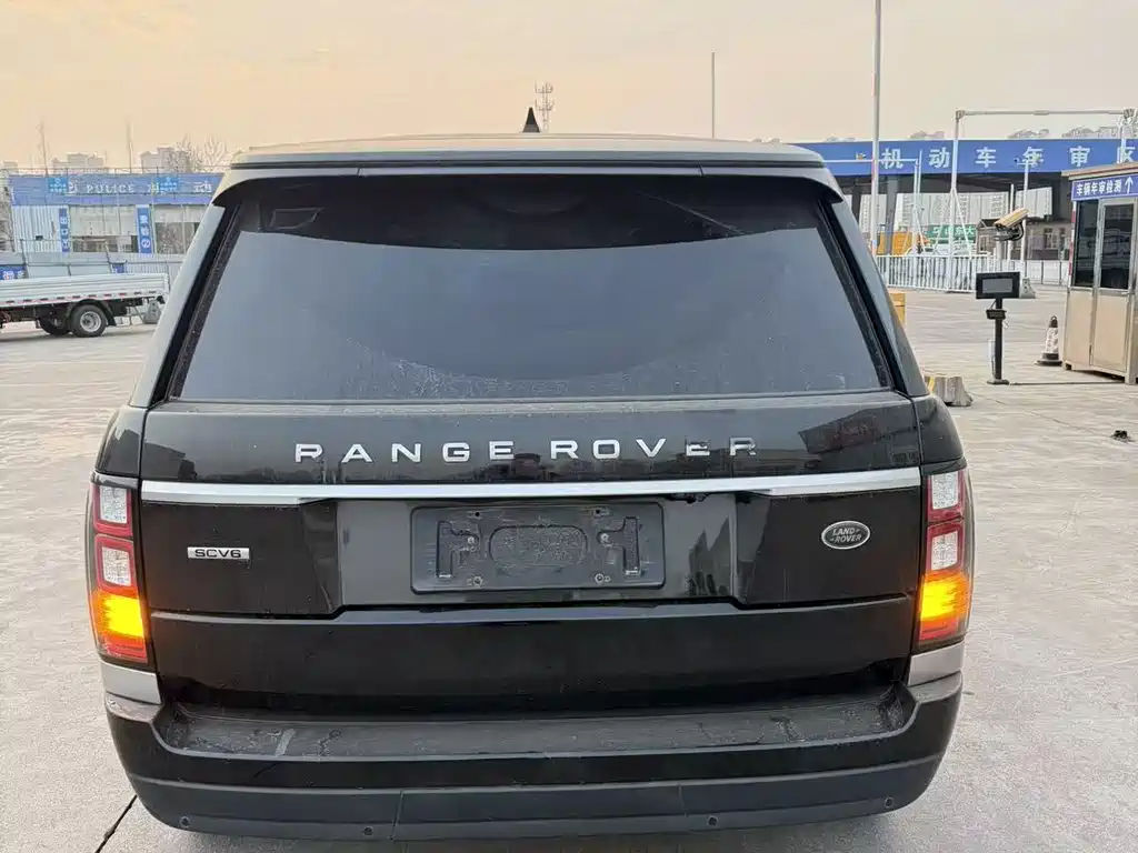 Land Rover Range Rover 2018 — фото 9