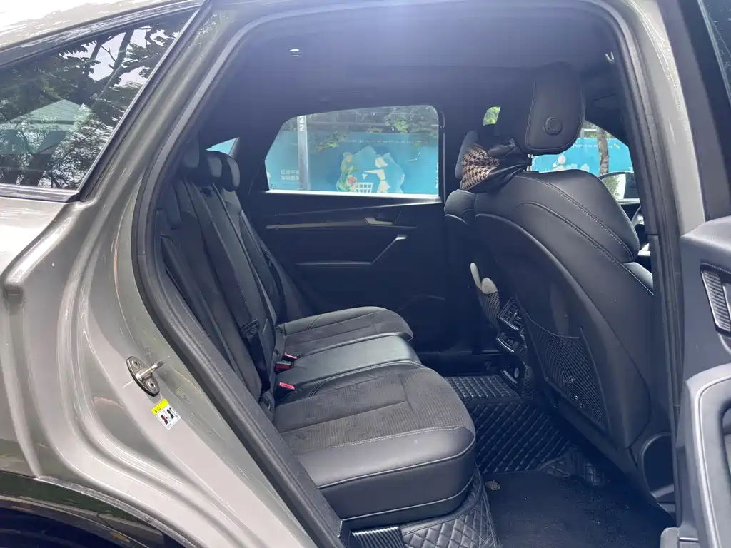 Audi Q5L Sportback 2021 — фото 12