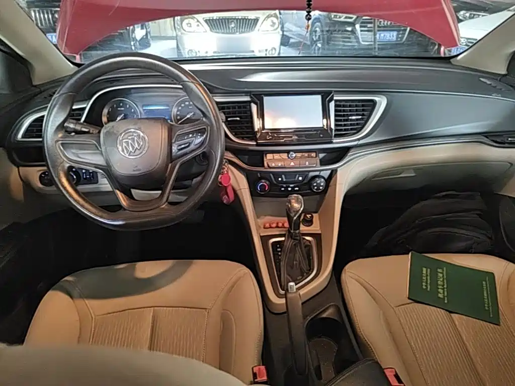 Buick Excelle 2015 — фото 10