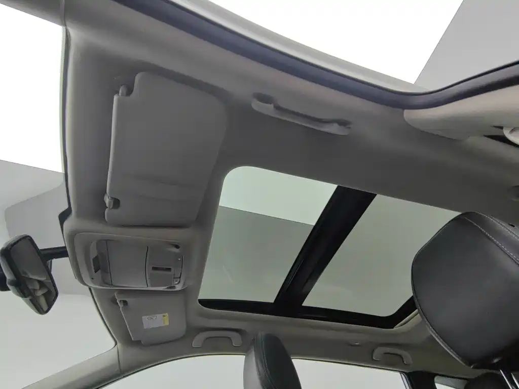 Renault Koleos 2017 — фото 14