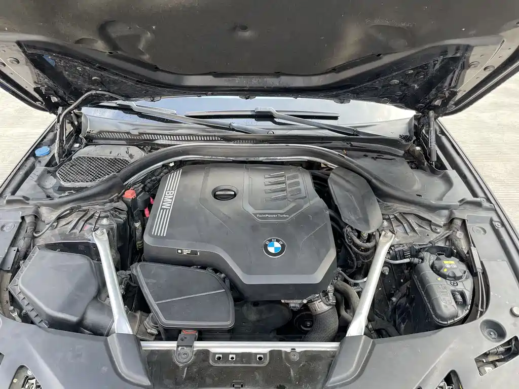 BMW 5 Series 2021 — фото 12