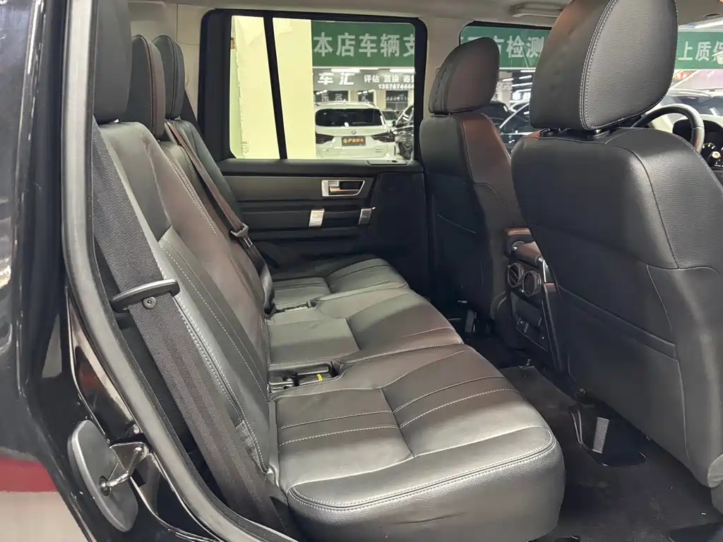 Land Rover Discovery 2016 — фото 10