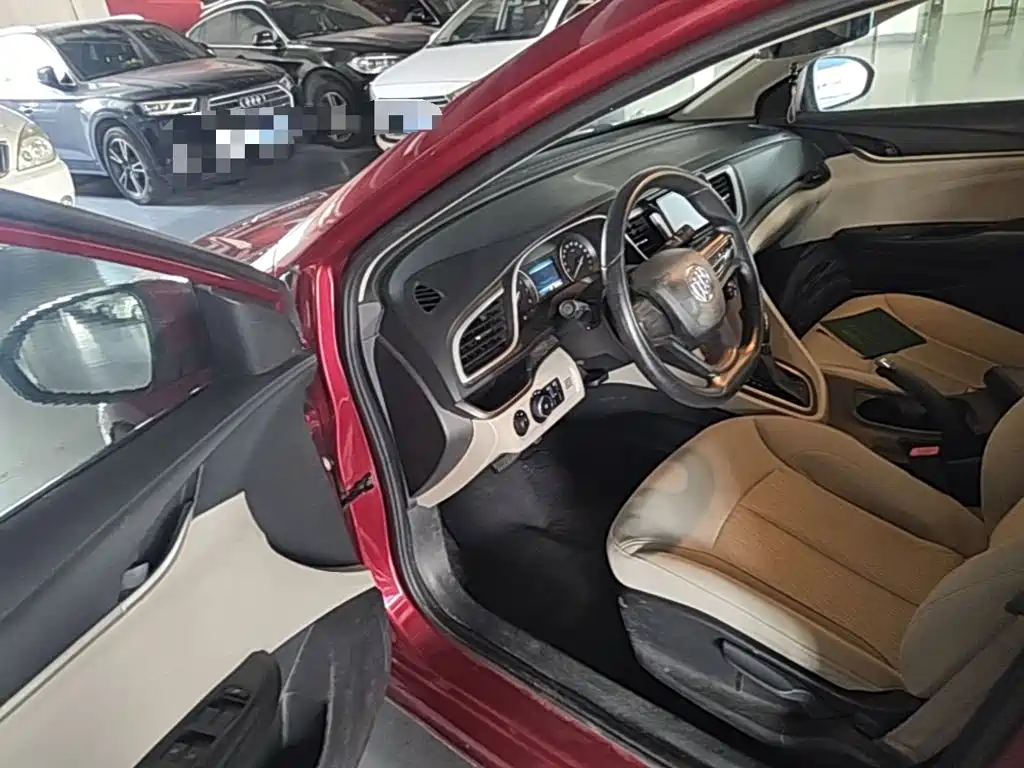 Buick Excelle 2015 — фото 16