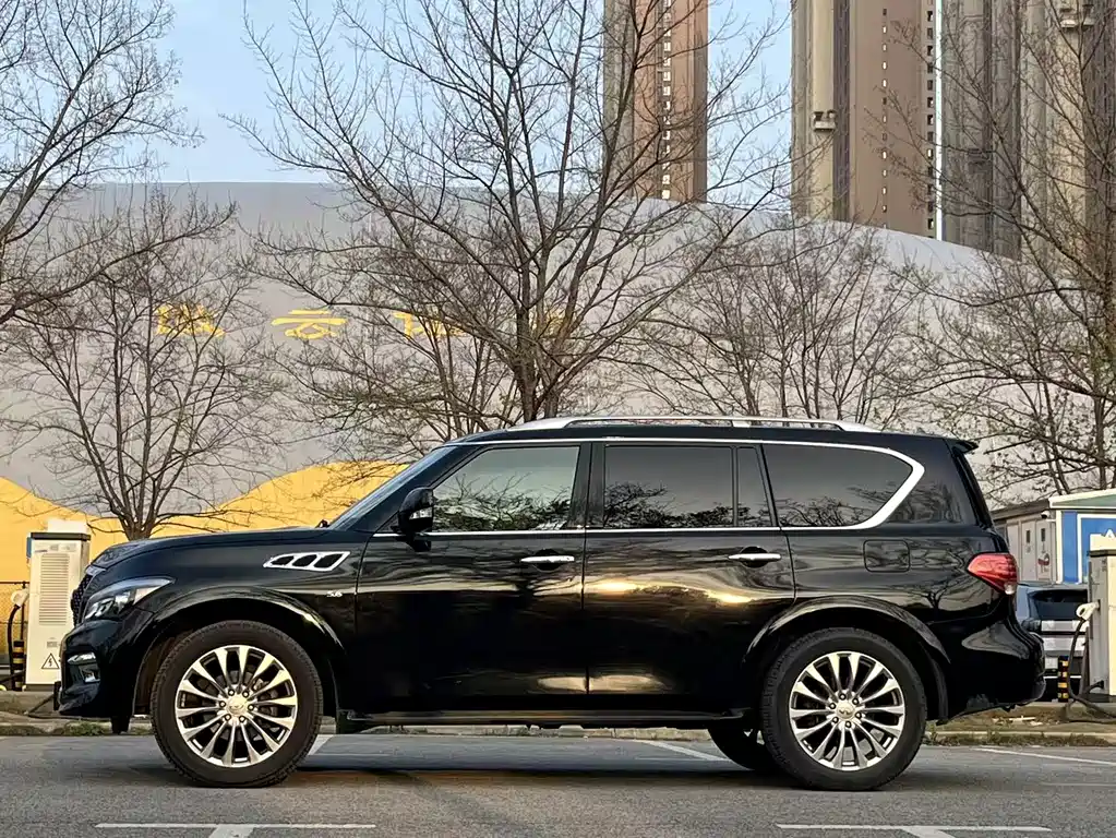 Infiniti QX80 2018 — фото 7