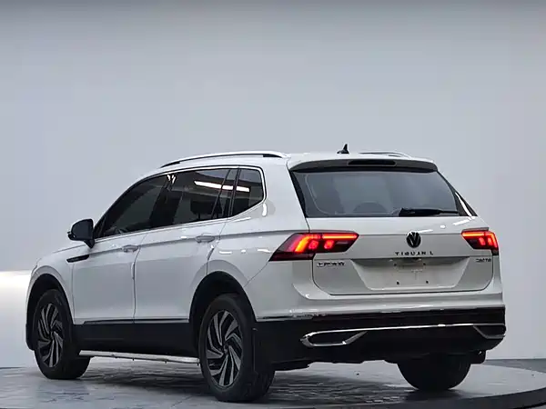 Volkswagen Tiguan L 2023