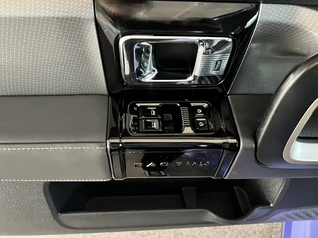 Baojun Kiwi EV 2023 — фото 16