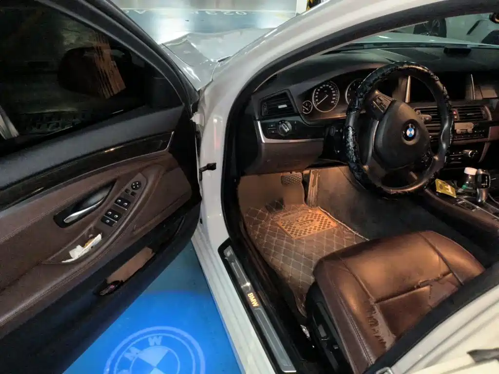 BMW 5 Series 2016 — фото 14