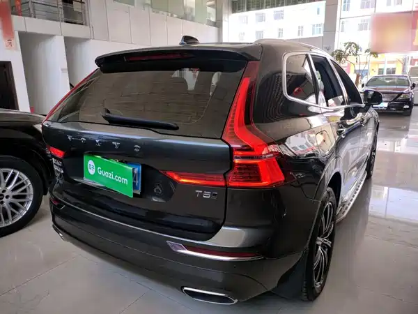 Volvo XC60 2021