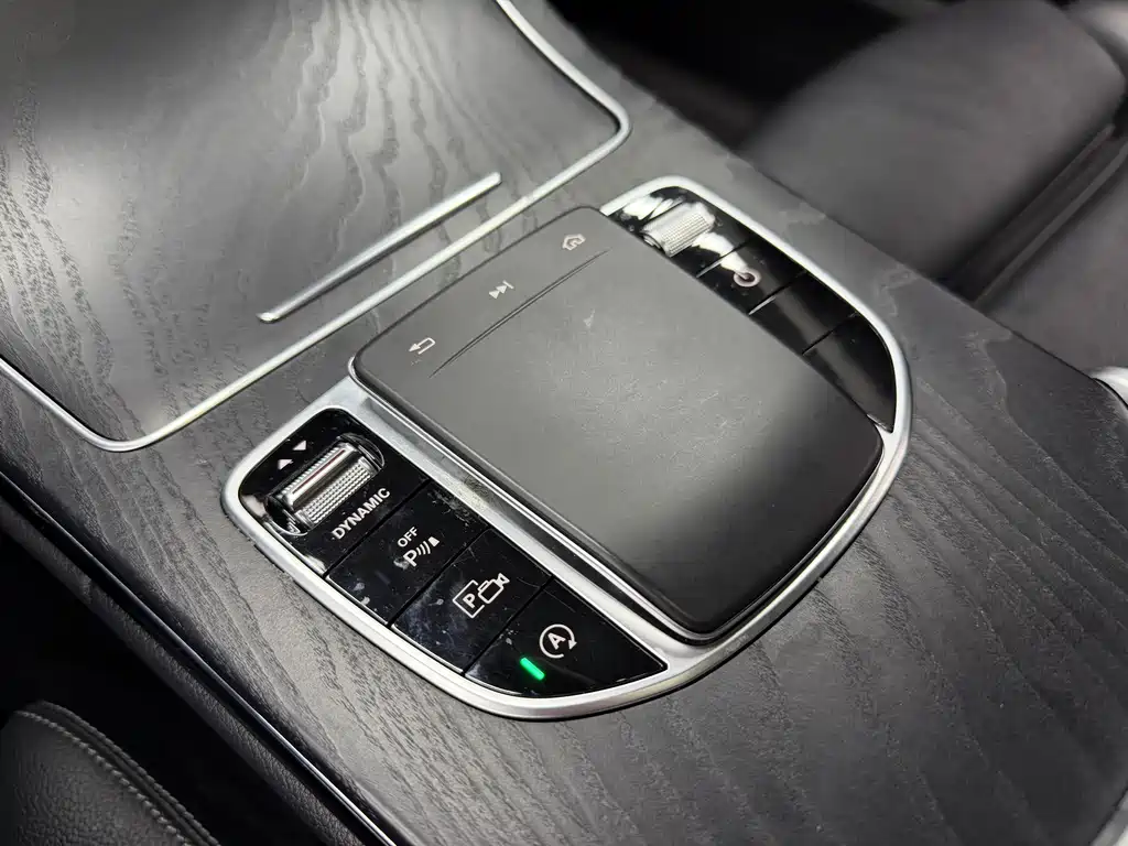 Mercedes-Benz C-Class 2020 — фото 17
