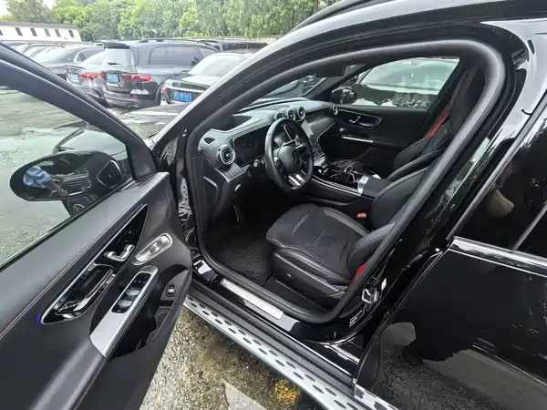 Mercedes-Benz GLC AMG 2025