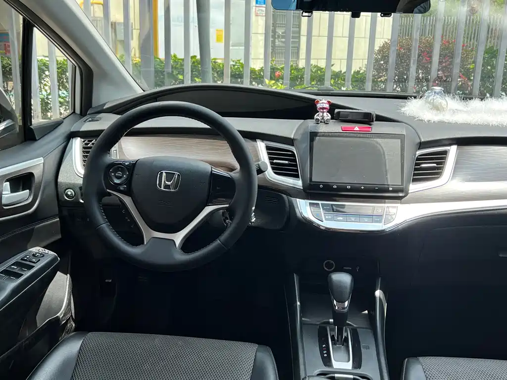 Honda Jade 2017 — фото 18