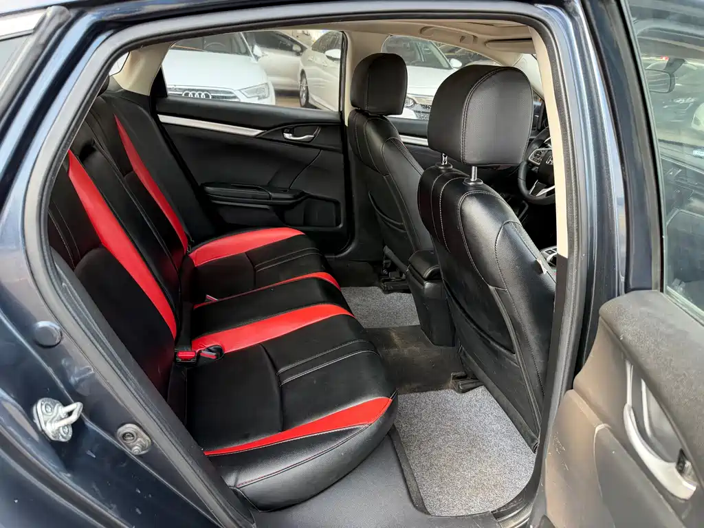 Honda Civic 2020 — фото 14
