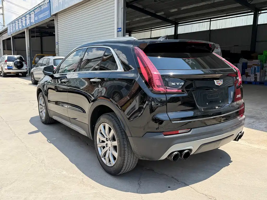 Cadillac XT4 2019 — фото 14