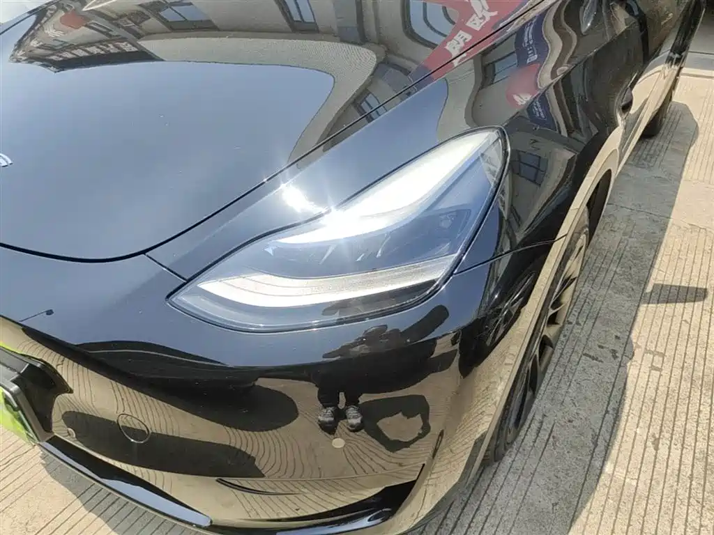 Tesla Model Y 2022 — фото 24