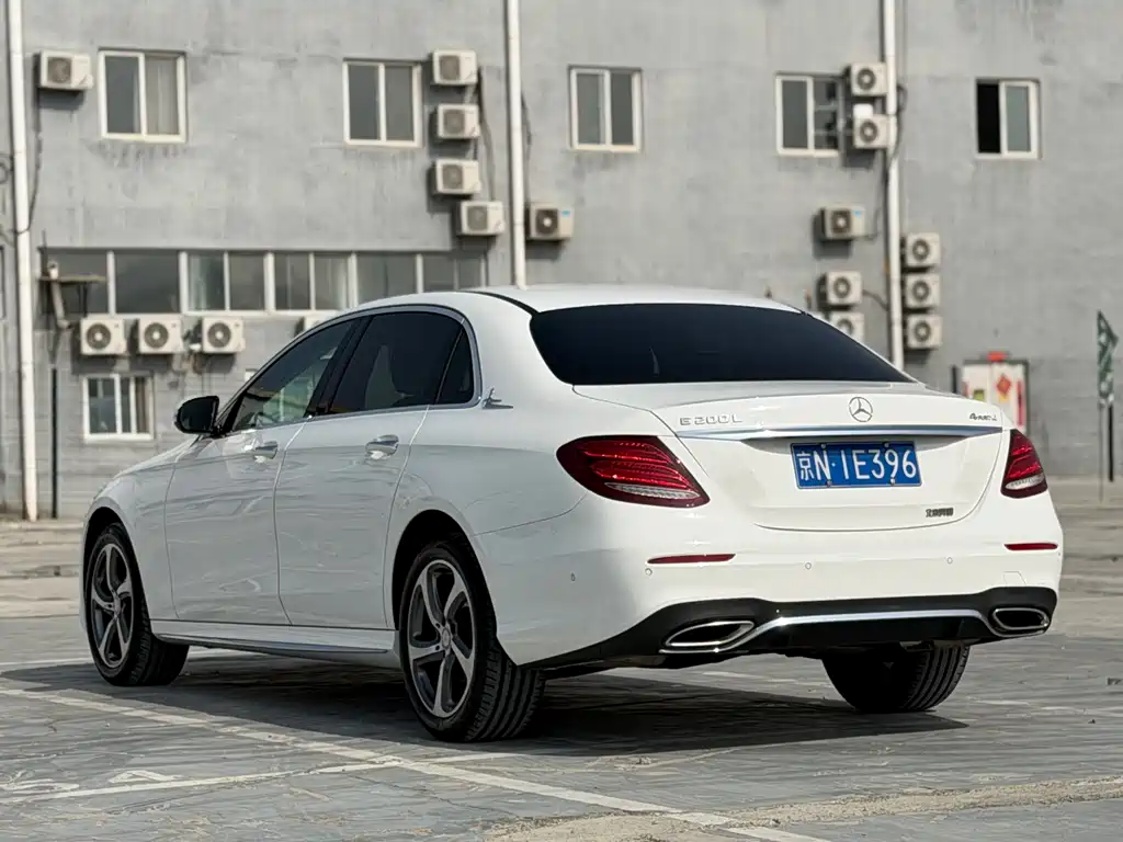 Mercedes-Benz E-Class 2017 — фото 5