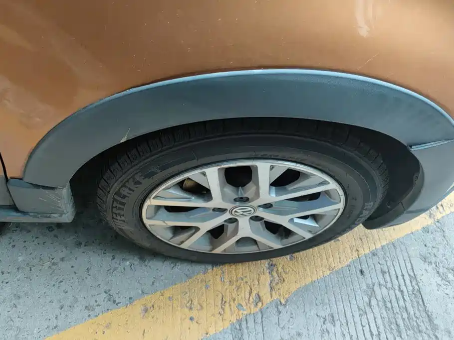 Volkswagen Polo 2015