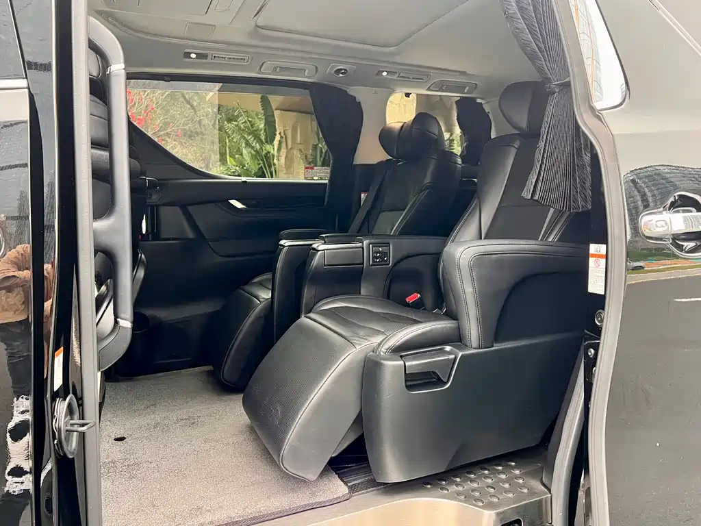 Toyota Vellfire 2020 — фото 6