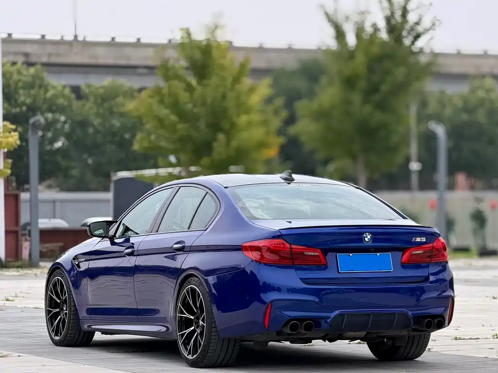BMW M5 2018 — фото 13