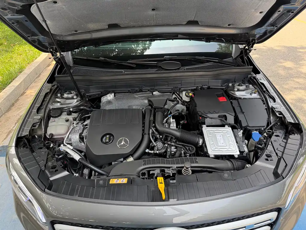 Mercedes-Benz GLB 2023 — фото 19