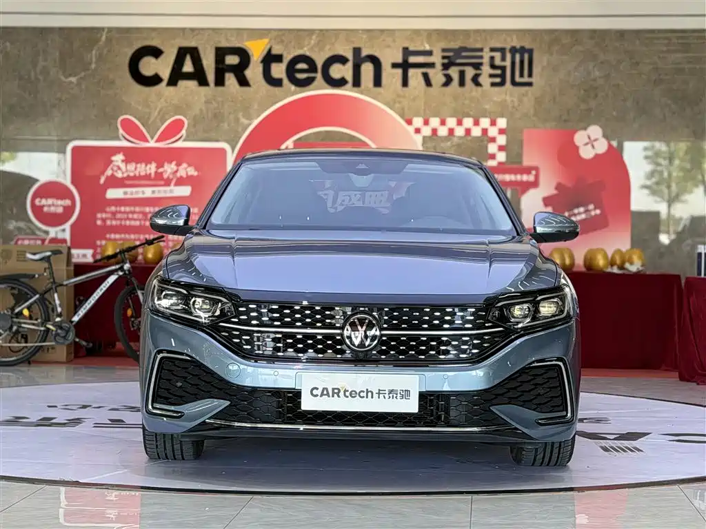 Volkswagen Passat 2022