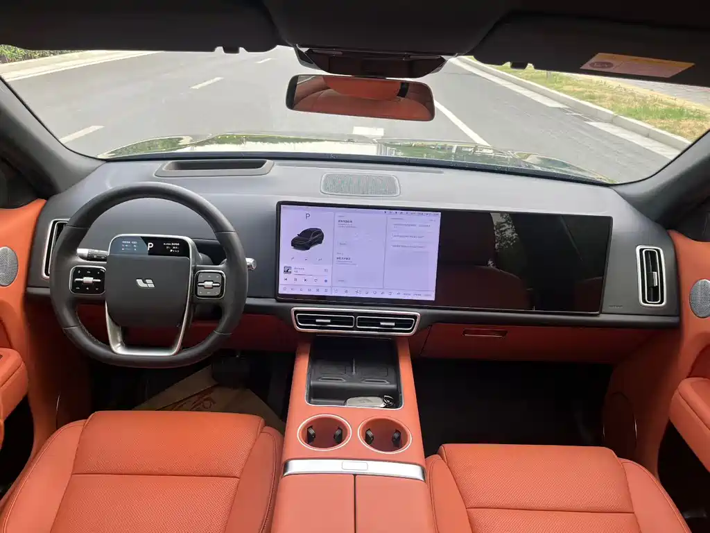 Li Auto Li L8 2025