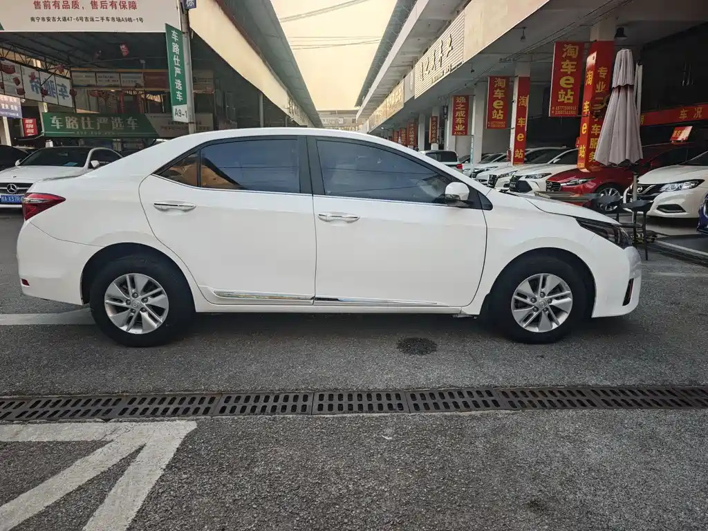 Toyota Corolla 2015