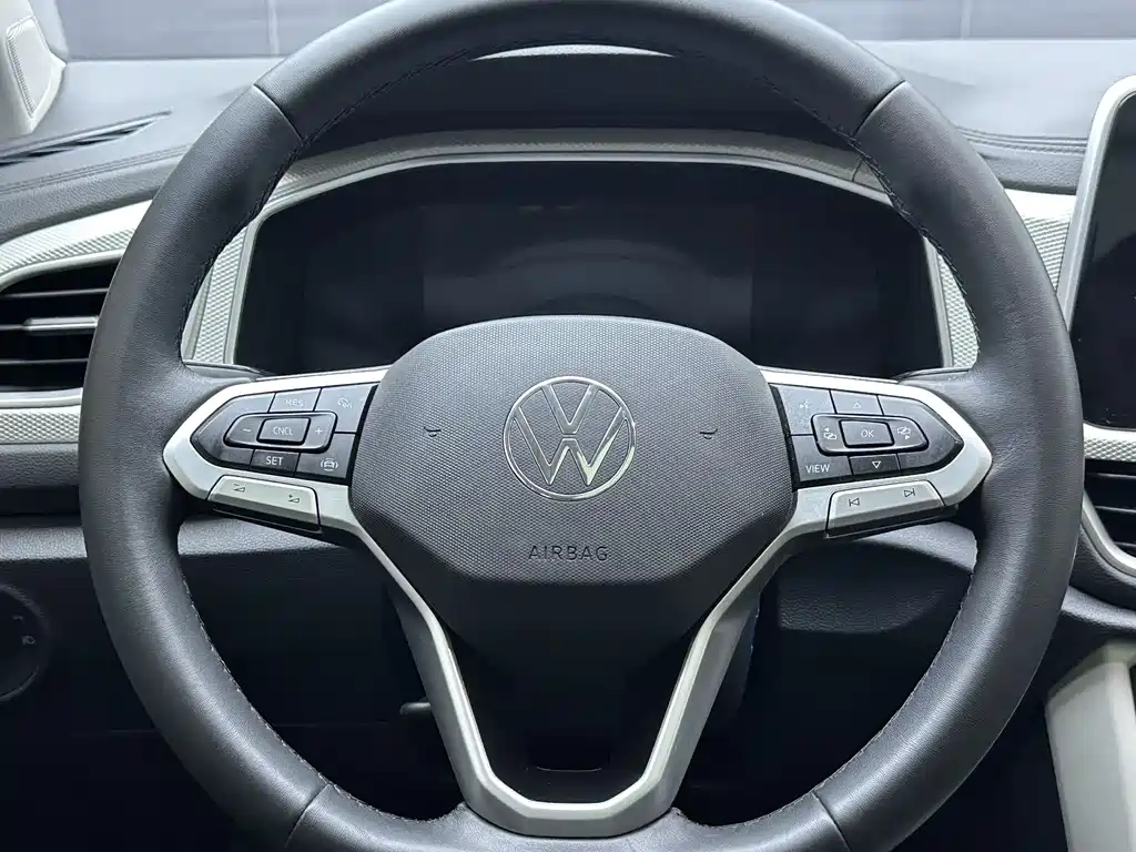 Volkswagen T-Roc 2024 — фото 12