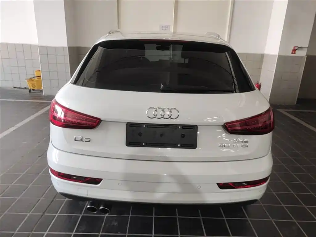 Audi Q3 2018 — фото 10