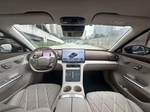 Chery Fengyun A9L 2025