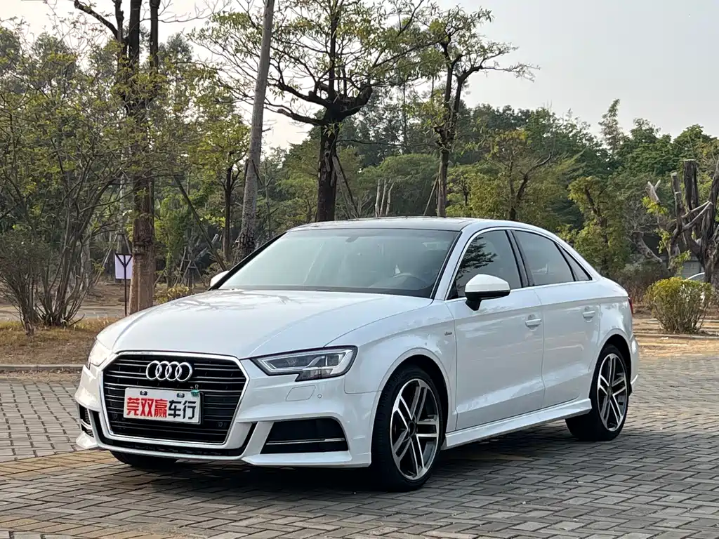 Audi A3 2019 — фото 1
