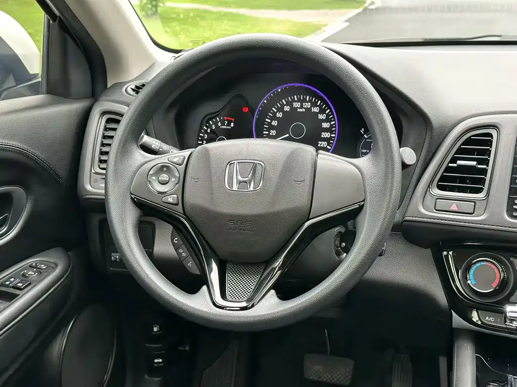 Honda Vezel 2020 — фото 4