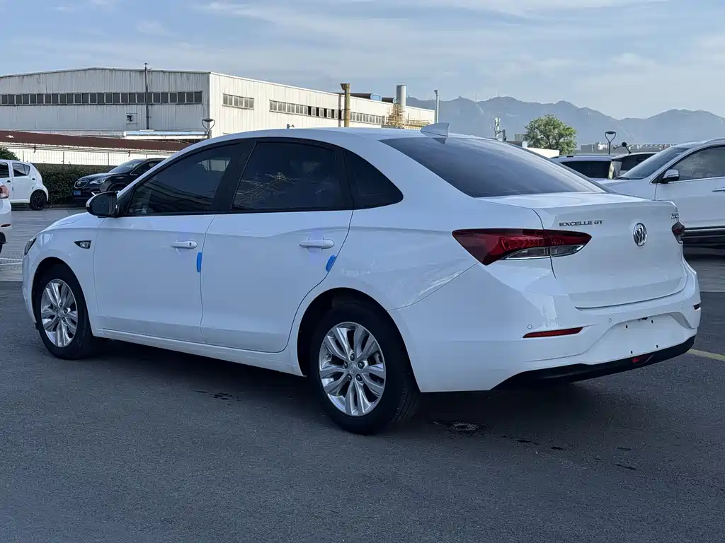 Buick Excelle 2021