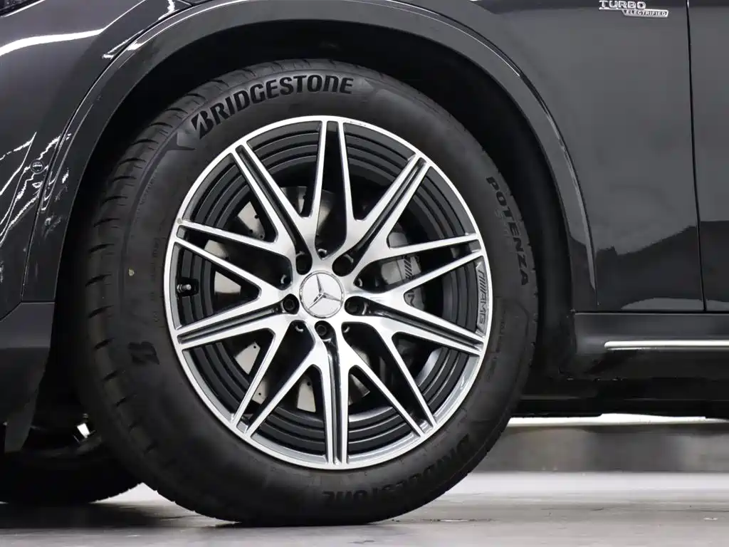 Mercedes-Benz GLC AMG 2025 — фото 33