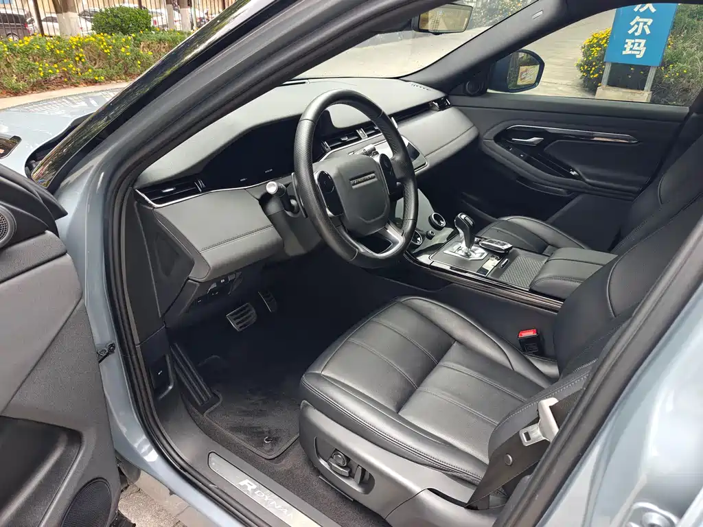 Land Rover Evoque 2020 — фото 8
