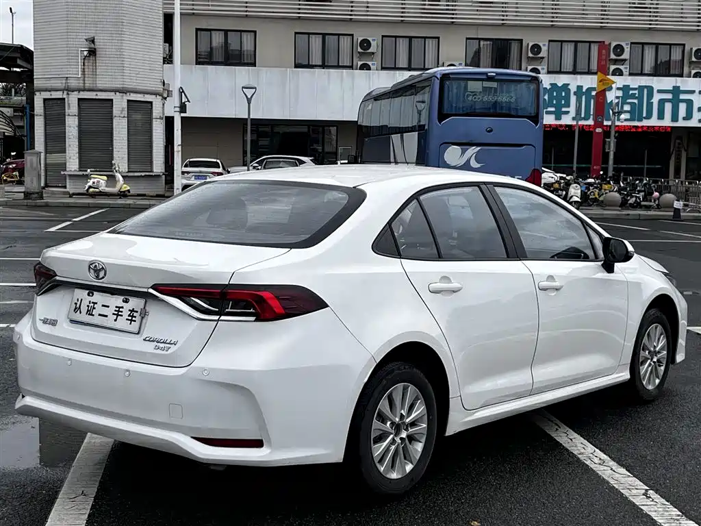 Toyota Corolla 2024 — фото 17