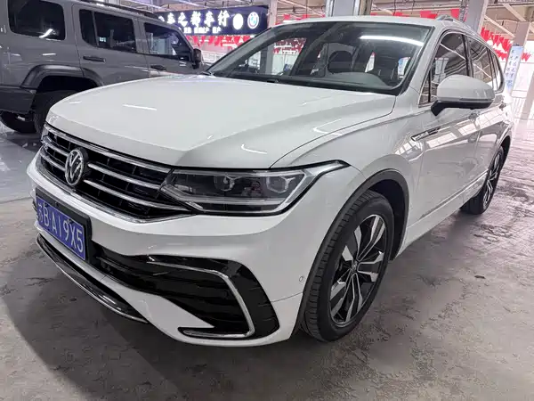 Volkswagen Tiguan L 2022